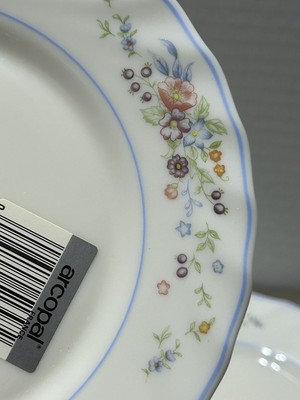 Arcopal France Victoria 4 Pc Salad Plates 7.5  Floral Scallop Swirl NOS Lot #1