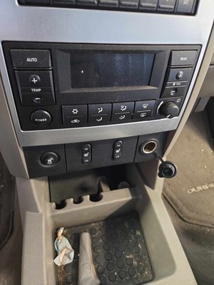 Used A/C Selector Switch fits: 2004 Dodge Durango front control w/automatic temp