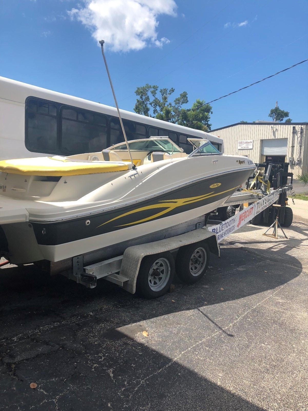 2006 Searay Boat Bow Rider 185 Sport