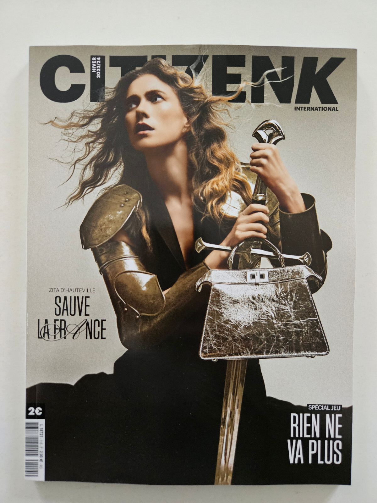 CITIZEN K INTERNATIONAL 2004 Mars 雑誌フランス Catalogue Produits 18721 CITIZEN K INTERNATIONAL 121
