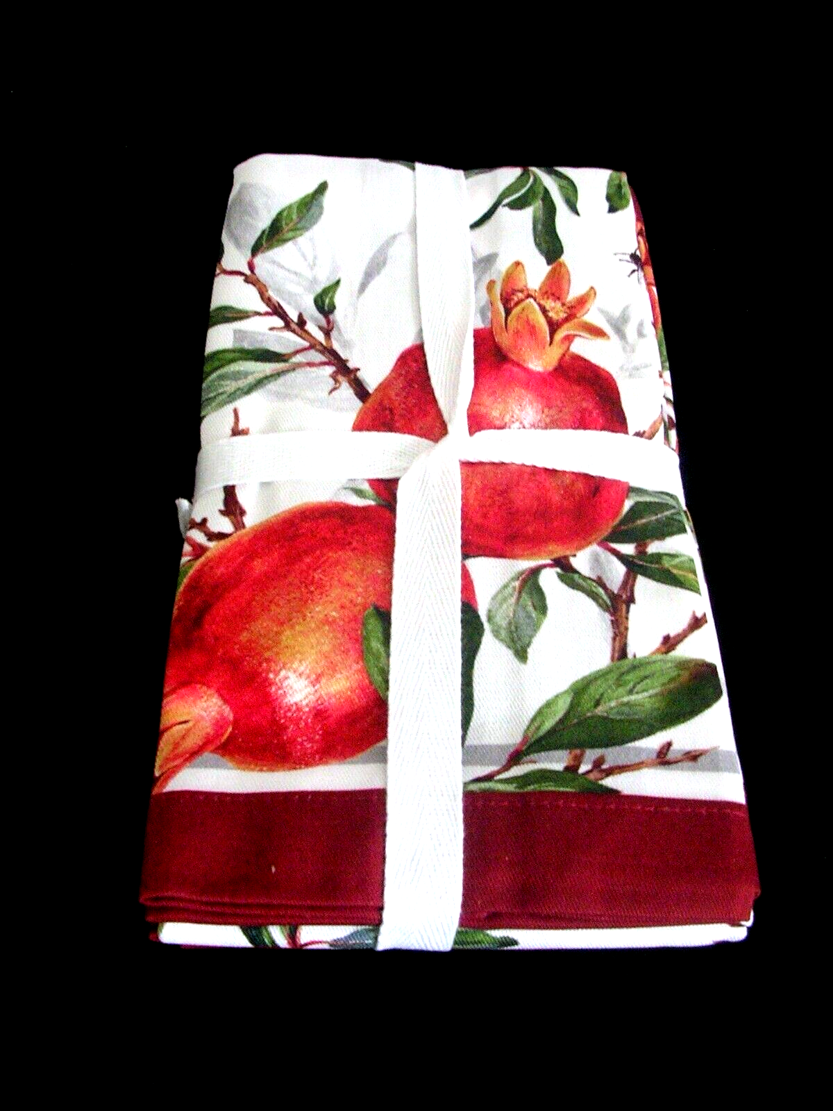 WILLIAMS SONOMA POMEGRANATE DINNER NAPKINS SET OF FOUR 100% COTTON NEW WITH TAGS