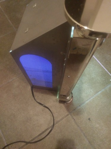 CAMEL CIGARETTES LIGHTED KIOSK / DISPLAY