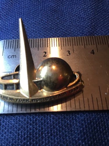 1939 New York Worlds Fair Pin Brooch With Locket Vintage Estate