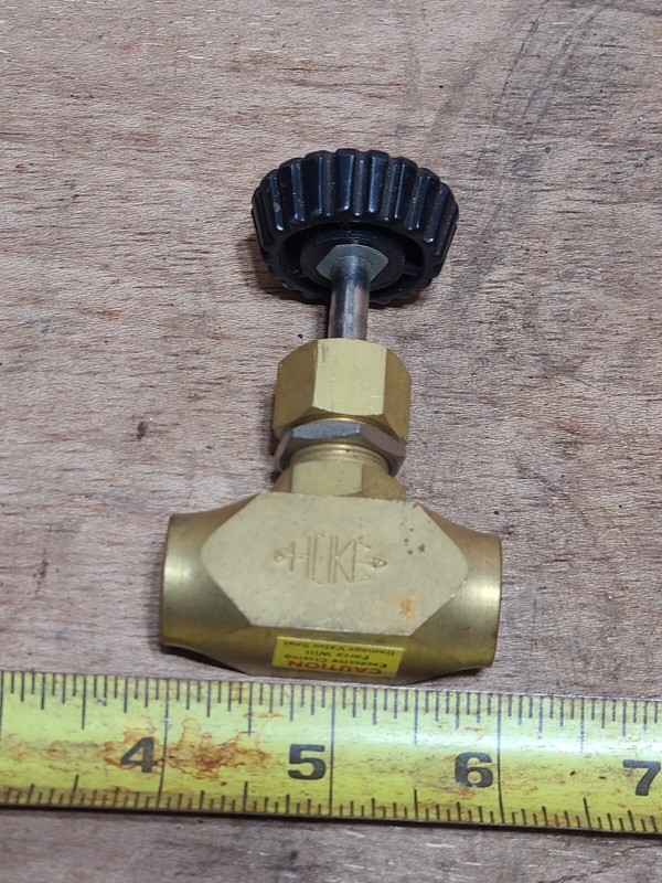 Hoke 2311F4B Flow  Control Globe Valve 1/4" NPT  Panel Mount, 3,000 PSI
