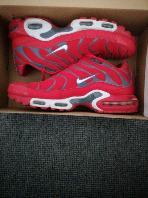 red and grey tns