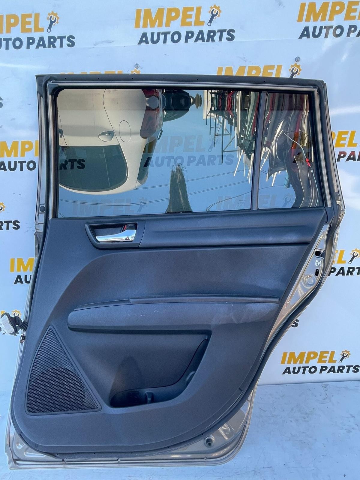 TOYOTA COROLLA 2015-2019 RIGHT REAR DOOR WAGON/FIELDER GREY 2018 Toyota Corolla