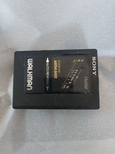 SONY RADIO CASSETTE PLAYER 未検査 Sony Walkman WM-FX455: replacing the belt and listening to