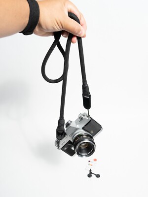 Black 42-45'' Camera Climbing Rope Strap w/ Peak Design Anchors / Quick Mount