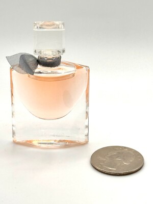 Lancome La Vie Est Belle L'eau de Parfum MINI Travel Splash, 0.135 Oz