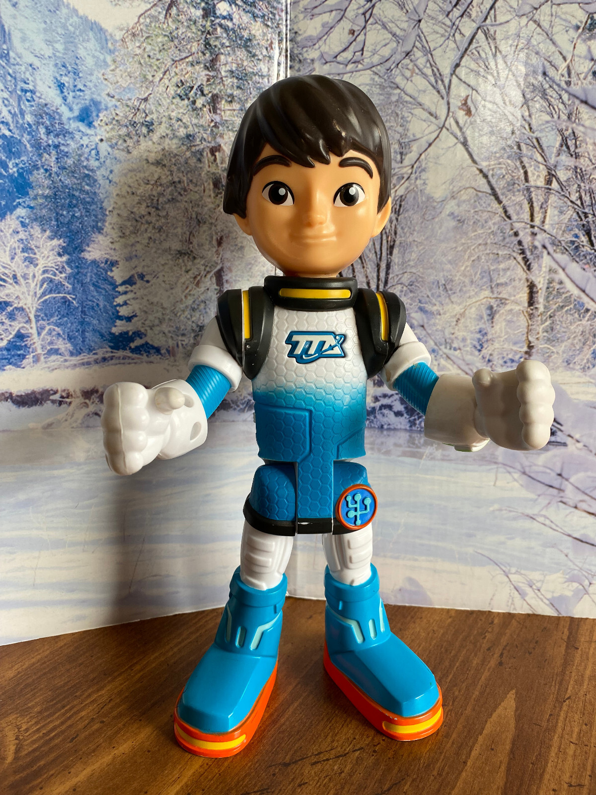 DISNEY Miles from Tomorrowland MAXIMUM MILES talking Figure DISNEY Miles from Tomorrowland MAXIMUM MILES talking Figure