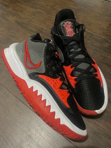 Nike Kyrie 4 IV Low 'University Red Black' Basketball DA7803