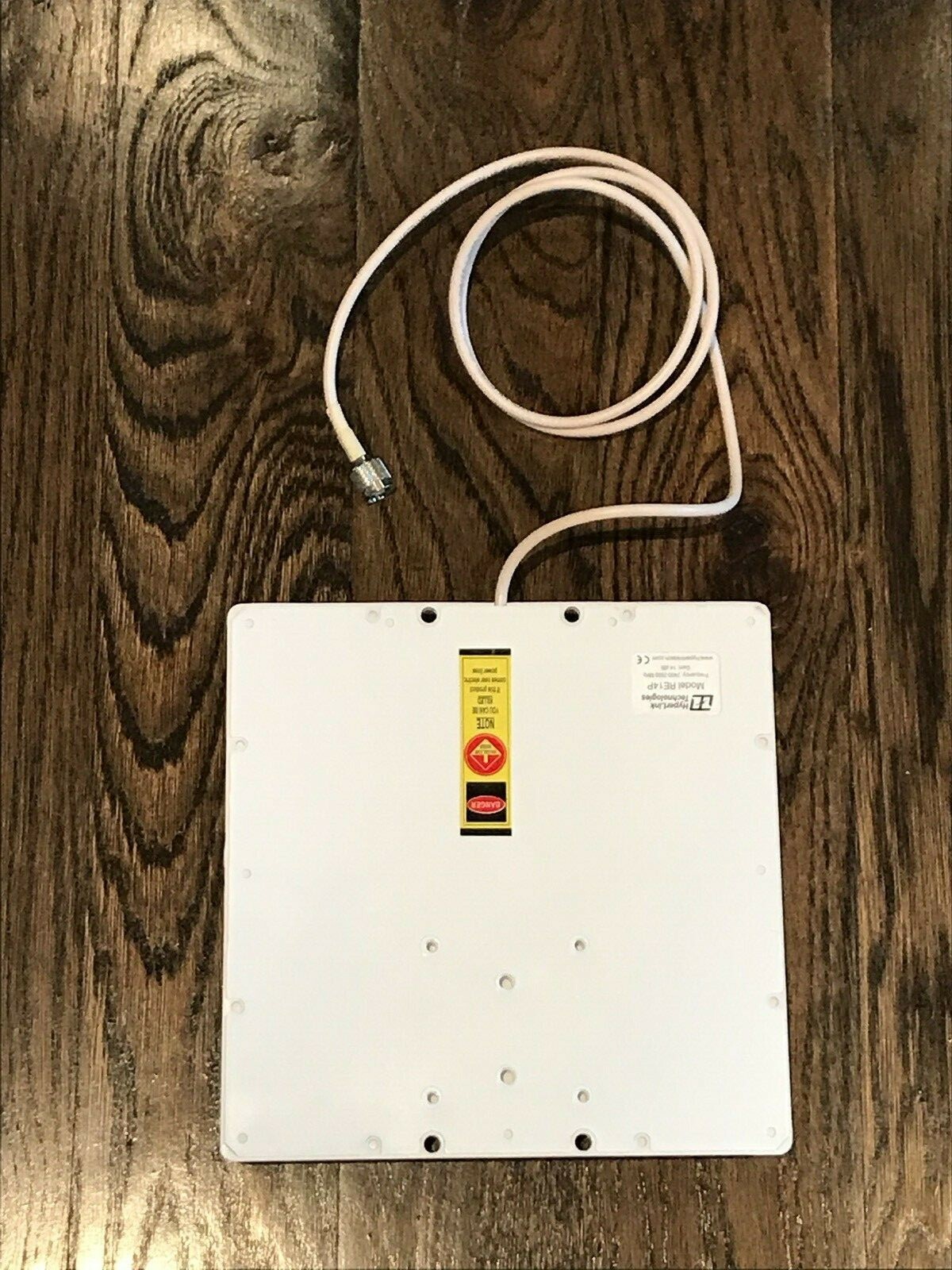 HyperLink Technologies RE14P 2.4 GHz 14 dBi Flat Patch Antenna Female Connector