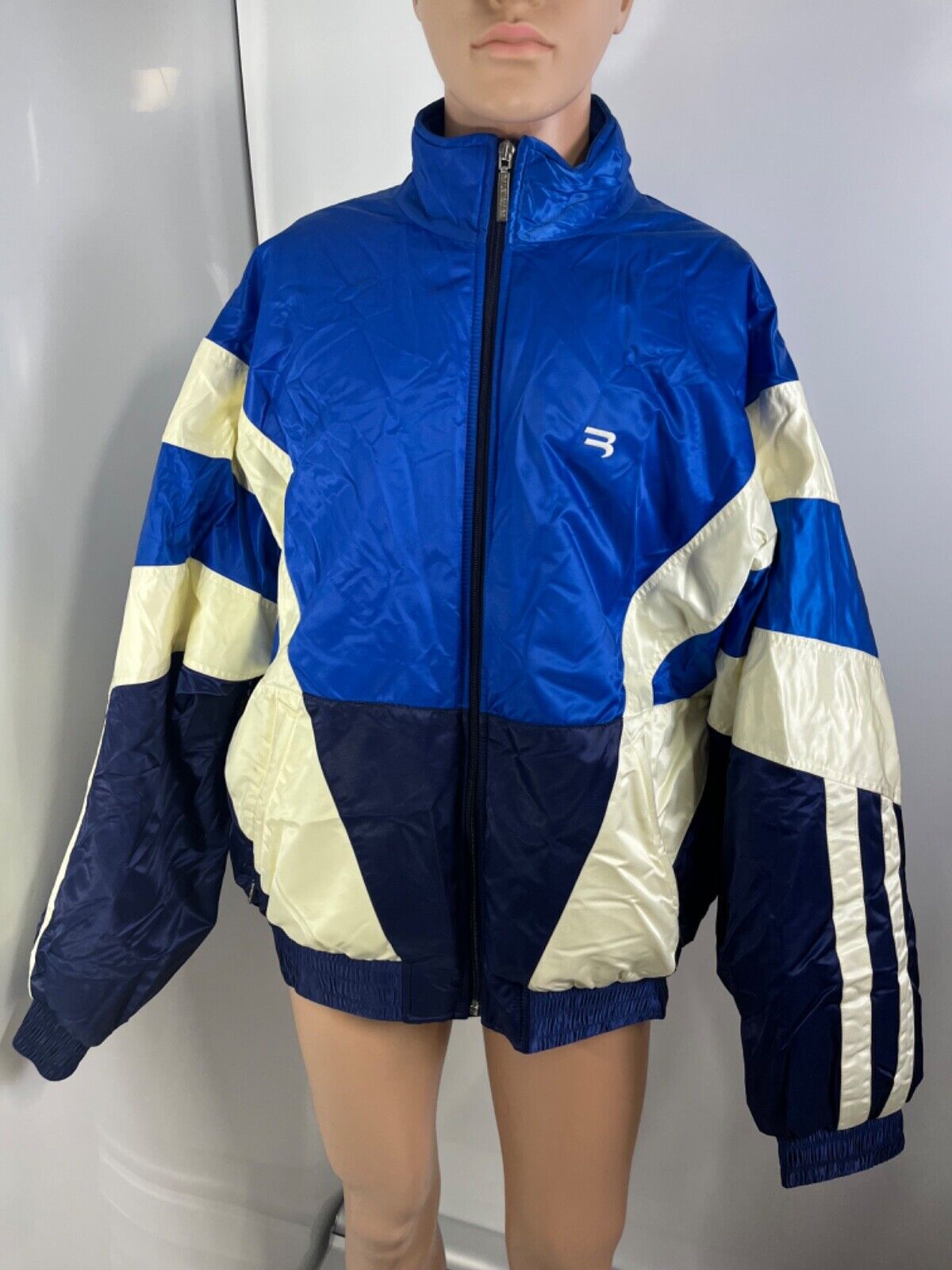 Balenciaga 21ss Padded Tracksuit Jacket Bomber Size 44 (XXL Balenciaga 21ss Padded Tracksuit Jacket Bomber Size 44 (XXL