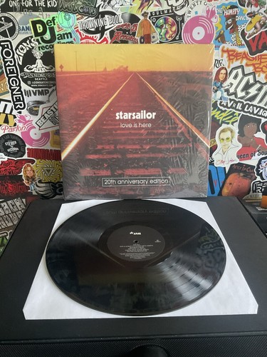 LP「STARSAILOR / Love Is Here」 LTQ3MDUuanBlZw.jpeg