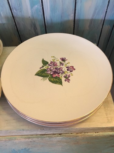 Knowles Wild Violets Dinnerware Service For 4