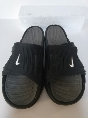 Nike Unisex Slip Ons Men's 10 Women's 12