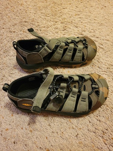 Keen Newport Camo Print Size 13 Kids Slip On H2 Sandals | eBay display picture 1