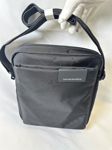 【SAMSONITE 】BLUNTES CROSS BAG BLACK クロスバッグ 送料税込 SAMSONITE 】BLUNTES CROSS BAG BLACK クロスバッグ 送料税込