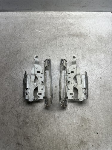 MERCEDES C CLASS W204 BONNET HINGES PAIR A2048800728 A2048800828 07-11