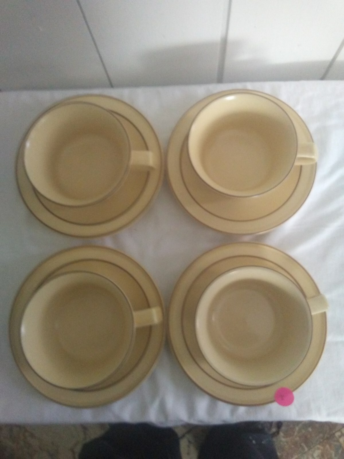 vintage pfltzgraff cups and sausers set of 4 good condition tan and brown (B)