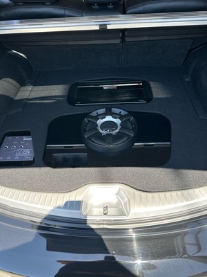 image 4 of interior