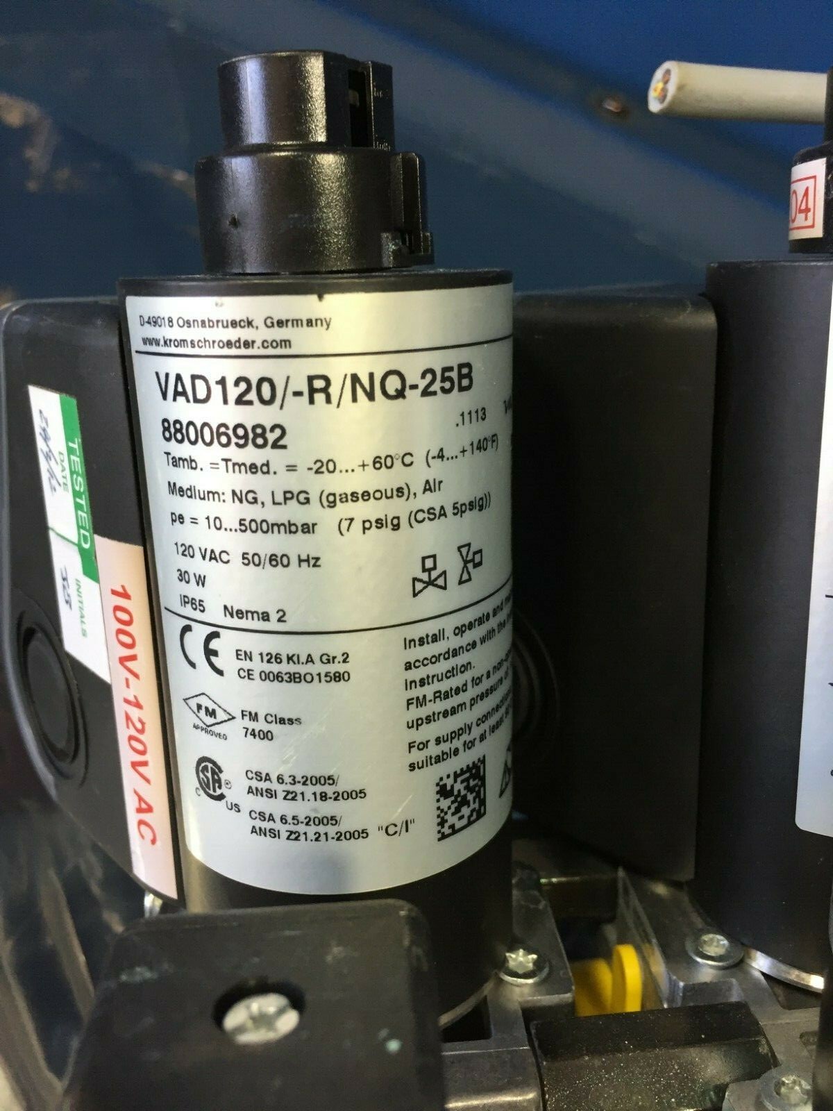 EDWARDS KROM SHRODER GAS BLOCK VAD120/-R/NQ-25B MANIFOLD