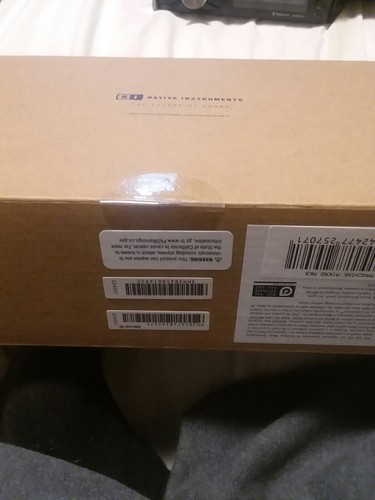Native Instruments Maschine Mikro MK3 Groove Production Studio NEVER OPENED