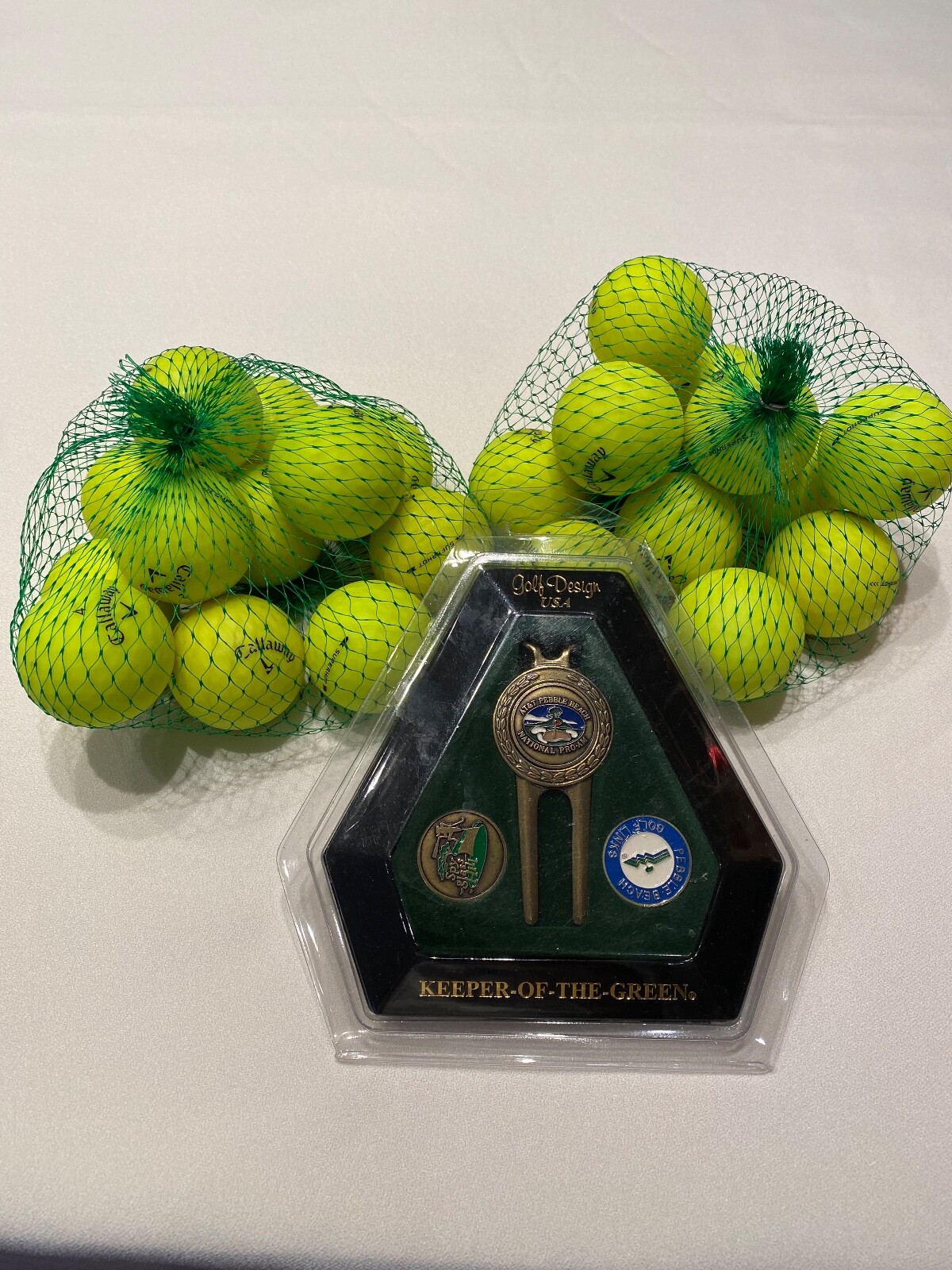 Callaway Superhot Matte Golf Balls ( 2 Dozen ) + Pebble Beach divot tool