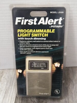 VTG. 1985 First Alert Automatic Light Timer Model LS500, BY PITTWAY CORPORATION