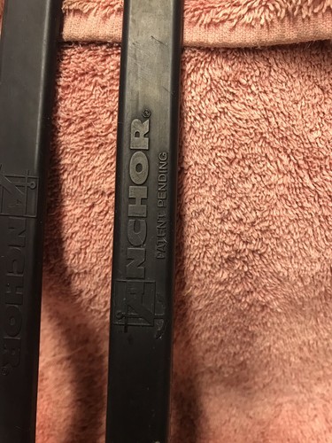 (12) ANCHOR INDUSTRIES RUBBER TIE HOOKLESS BUNGEE,12