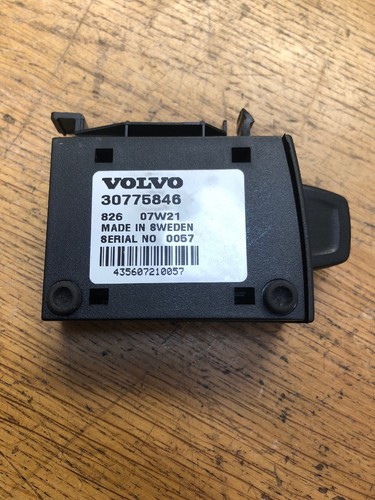 Volvo S80 07-16 In Car Phone SIM Card Holder 30775846