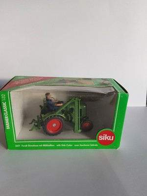 SIKU FARMER CLASSIC TRACTOR WITH SIDE CUTTER 3471 1:32 SCALE IN BOX