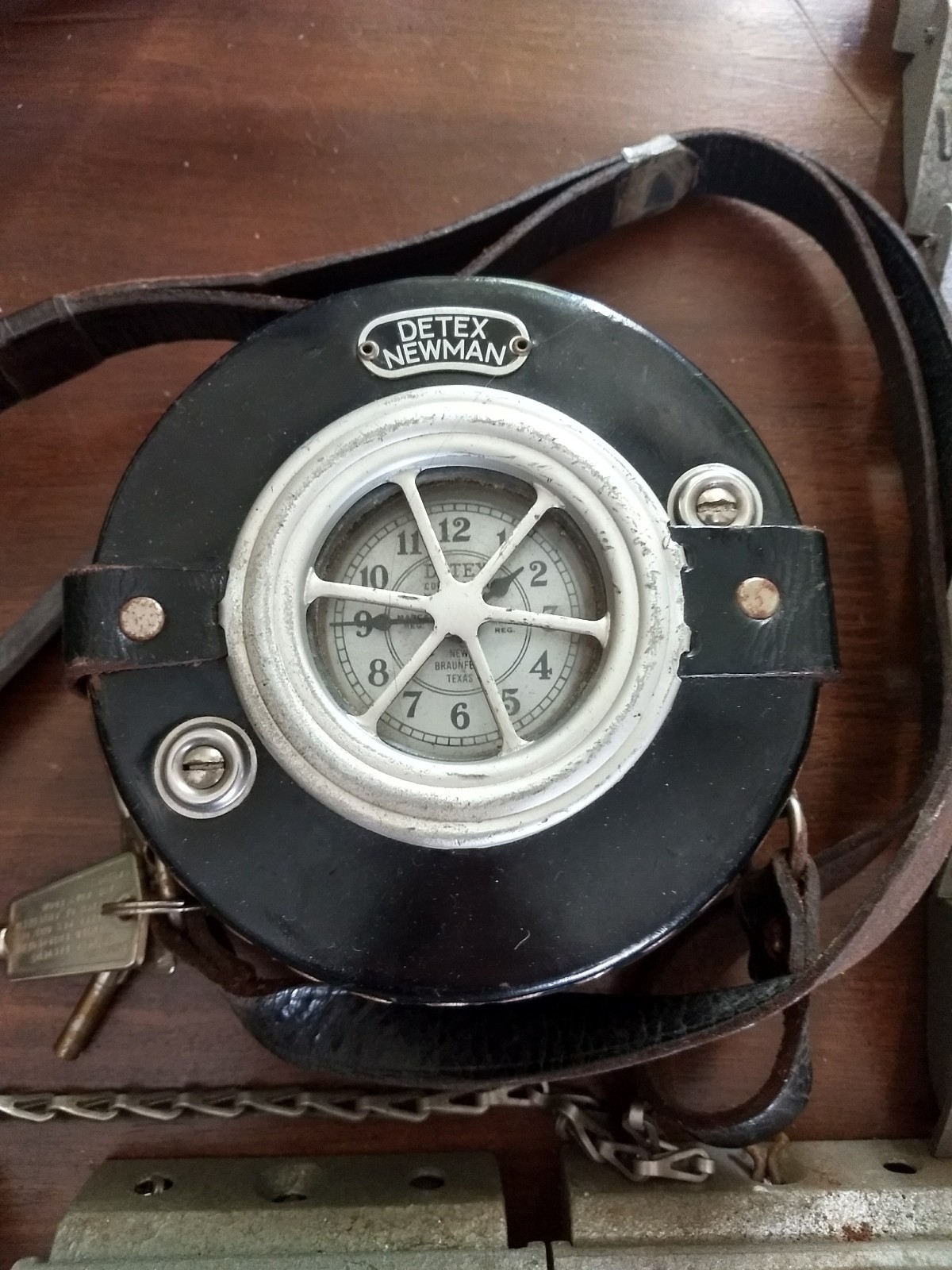 DETEX NEWMAN TIME CLOCK WITH 17 KEY'S & 15 STATION BOXES & WATCHCLOCK DIALS