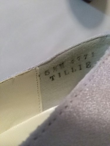 Touch Ups Beautiful Formal Bridal Slip On Low Heels Size 5.5