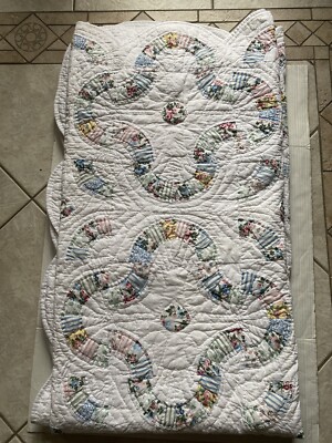 Vintage Arch Patchwork Pastels on White Cotton Quilt 88 x82 