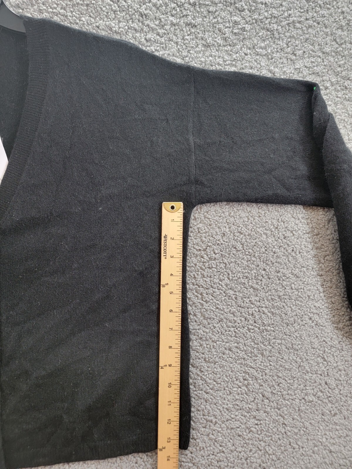 C by Bloomingdale's Cashmere V-Neck Cardigan Women's M Black Solid Long Sleeve - Picture 12 of 19
