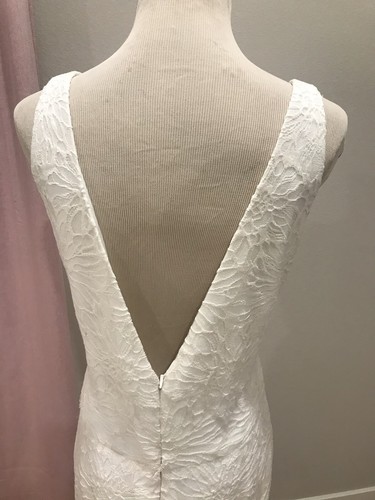 Pre-owned Vera Wang Authentic  Malory Lace Wedding Dress Size 10 Msrp $4190 In White