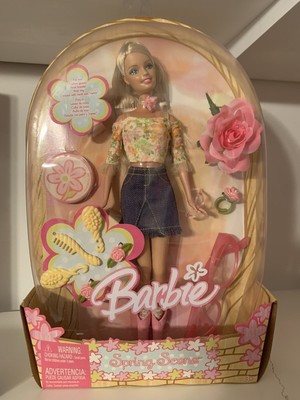 New Mattel 2005 Spring Scene Barbie Doll #H8252 Ring Glasses Hair Set Lot Blonde