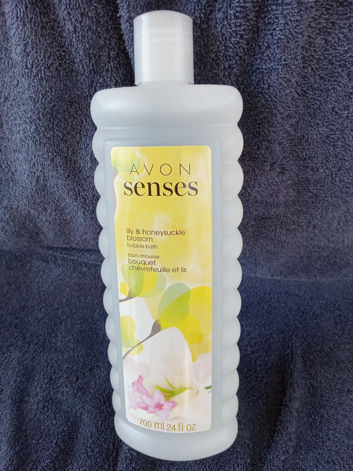 Avon Sense Lily & Honeysuckle Bubble Bath 24oz