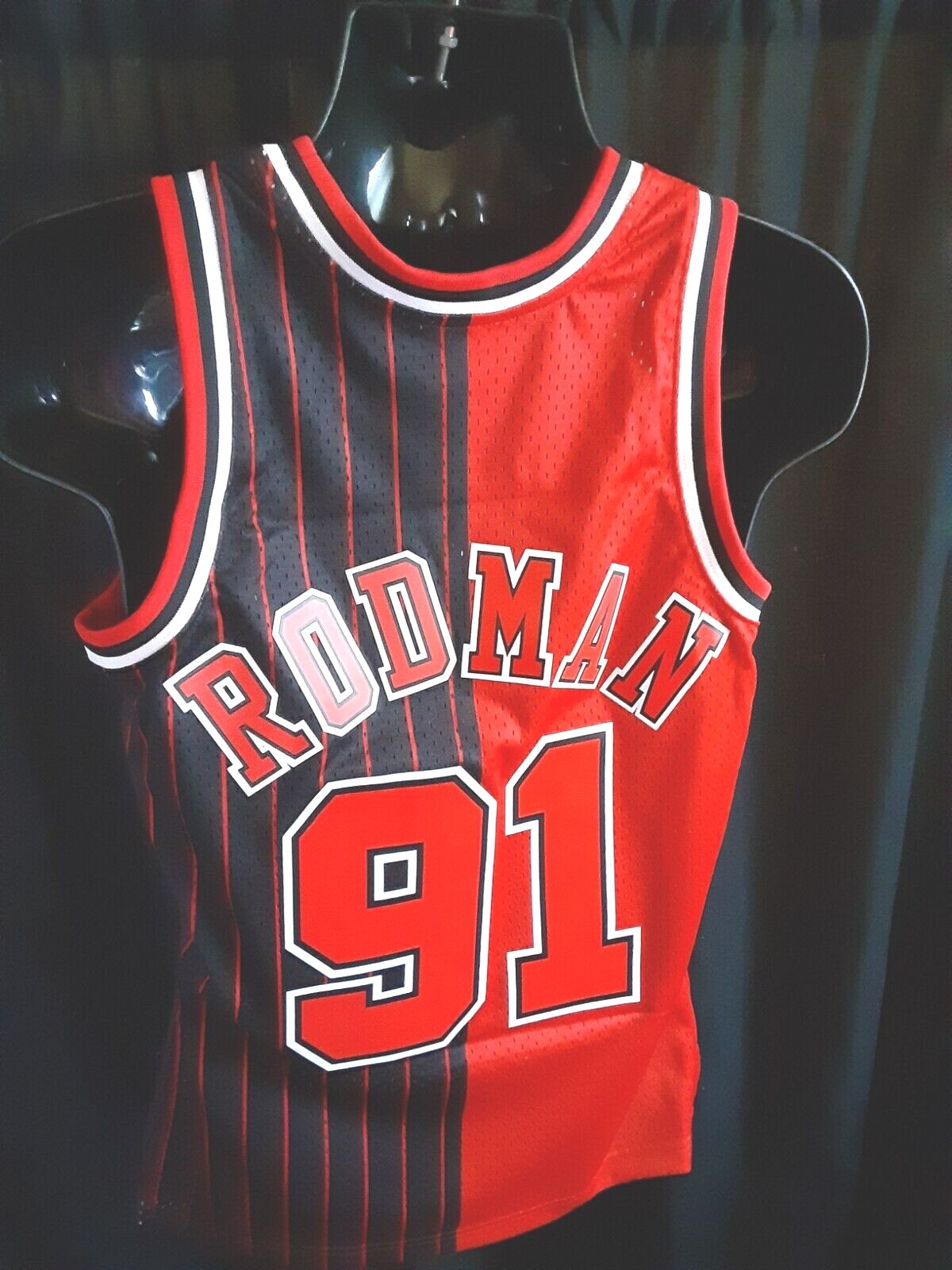 ★Mitchell &ness Bulls ロッドマンRODMAN Lサイズ Mitchell & Ness Dennis Rodman Chicago Bulls Swingman Jersey
