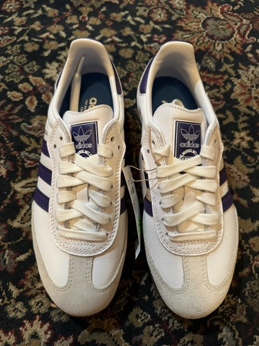 _12.JPG?set_id=880000500F