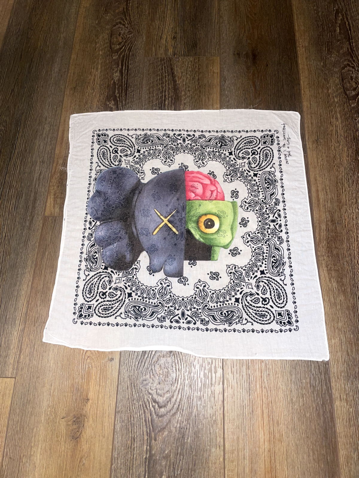 Dust Of Gods x KAWS Designer Acessory Bandanna 1 OF 1 Vintage Style Dust Of Gods x KAWS Designer Acessory Bandanna 1 OF 1 Vintage Style