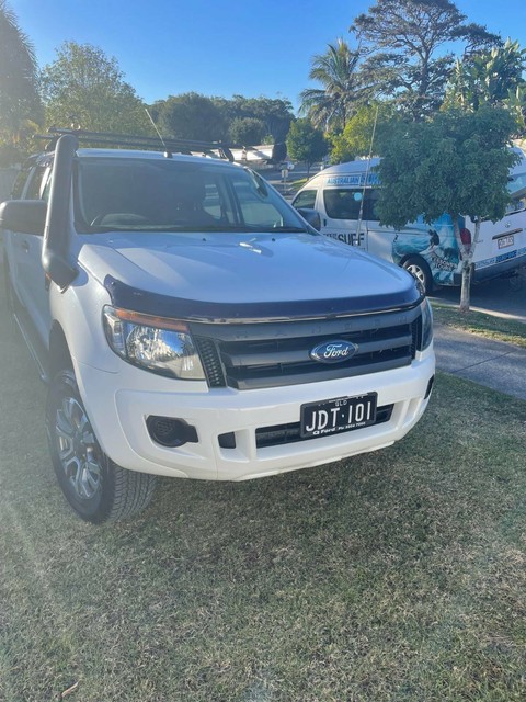 Ford Ranger 2015. it's a 3.2l manual. 100,000km. Excellent condition