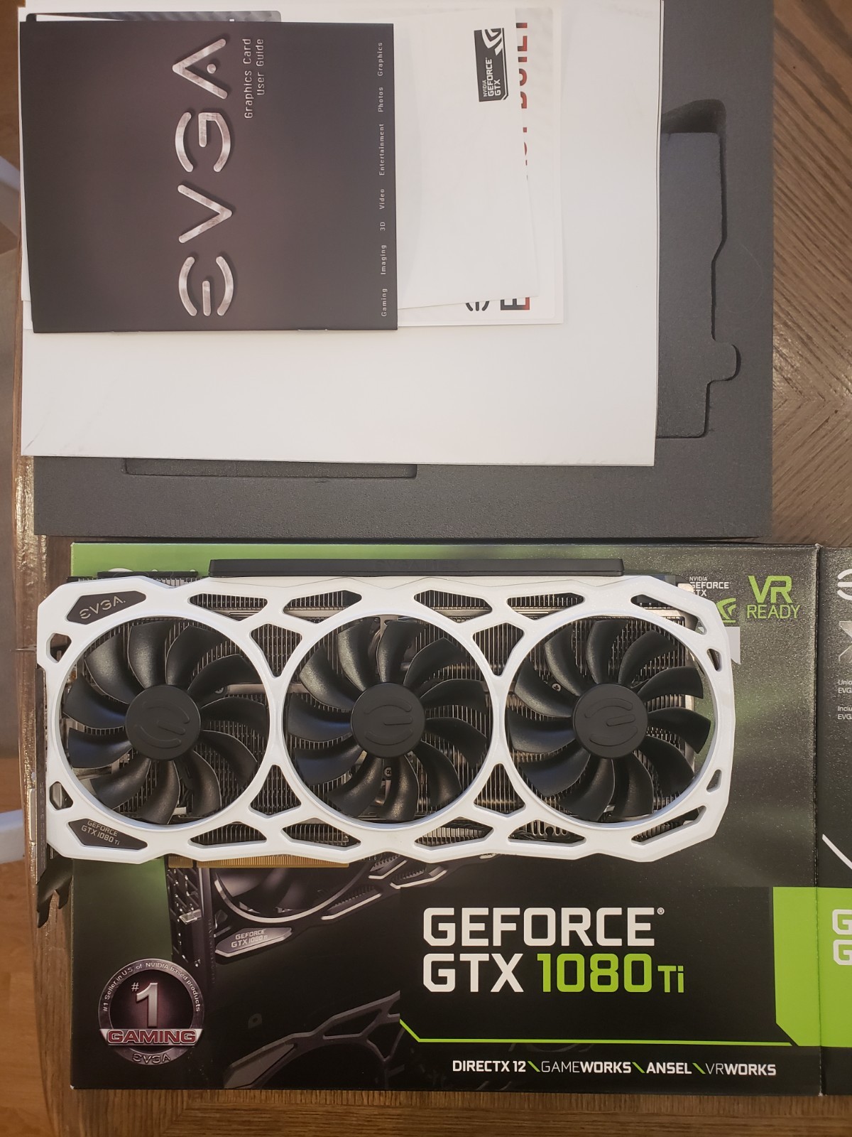 EVGA GTX 1080 Ti FTW3 Elite Gaming White