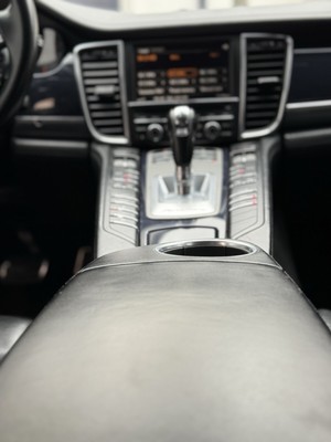 image 10 of interior