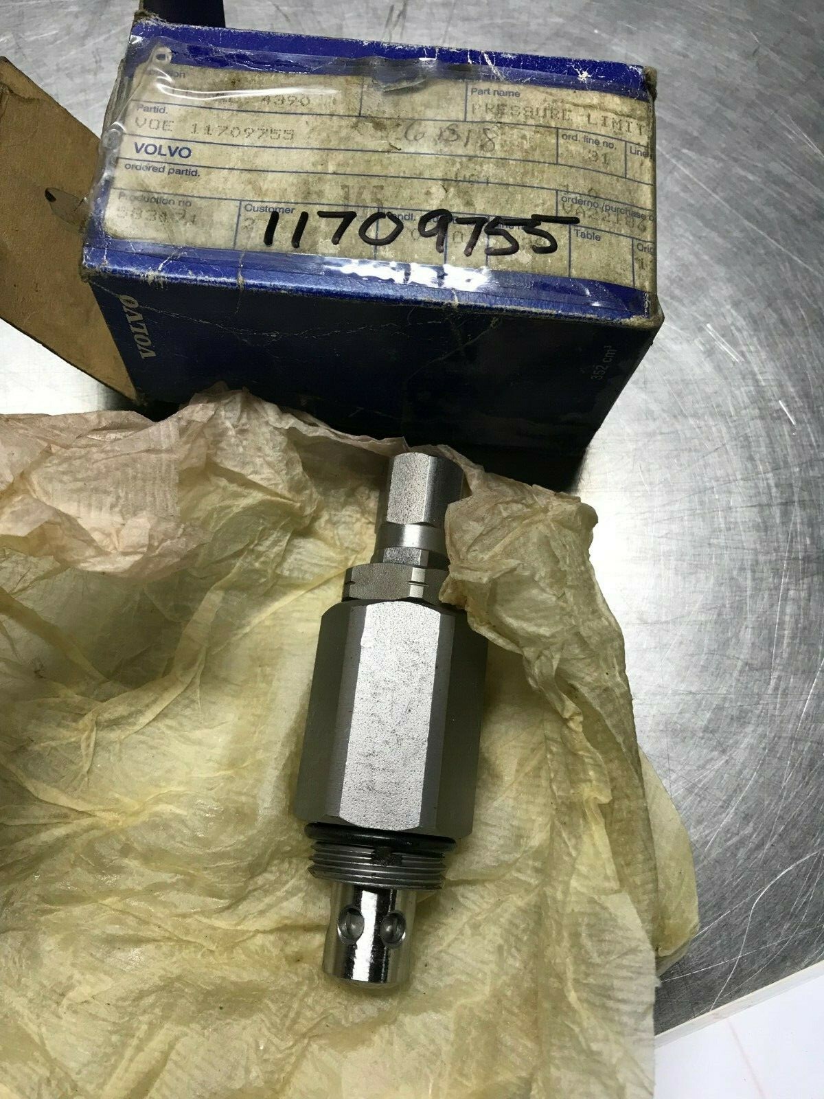 11709755 GENUINE VOLVO PRESSURE LIMITING VALVE VOE11709755