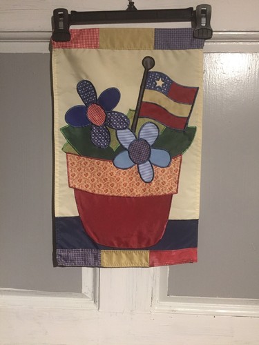 Mini Garden Flag Patriotic Springtime Patchwork  12 x18 Inch FREE FAST SHIPPING