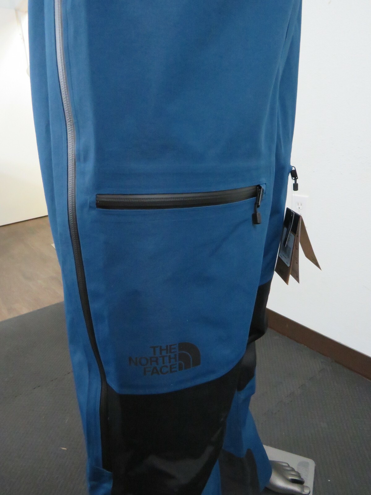 Pre-owned The North Face Mens  Ceptor Dryvent Waterproof Shell Ski Bibs Pants - Blue In Monterrey Blue / Tnf Black