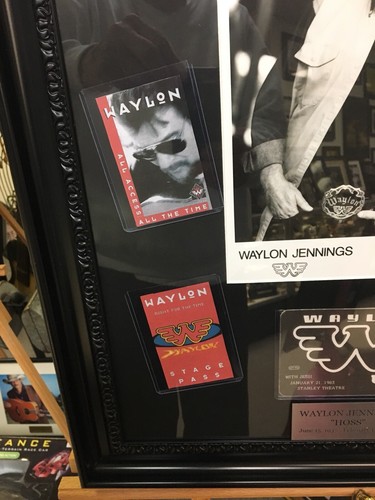 WAYLON JENNINGS SIGNED SUPER EXHIBIT With COA 100% Authentic!!!!