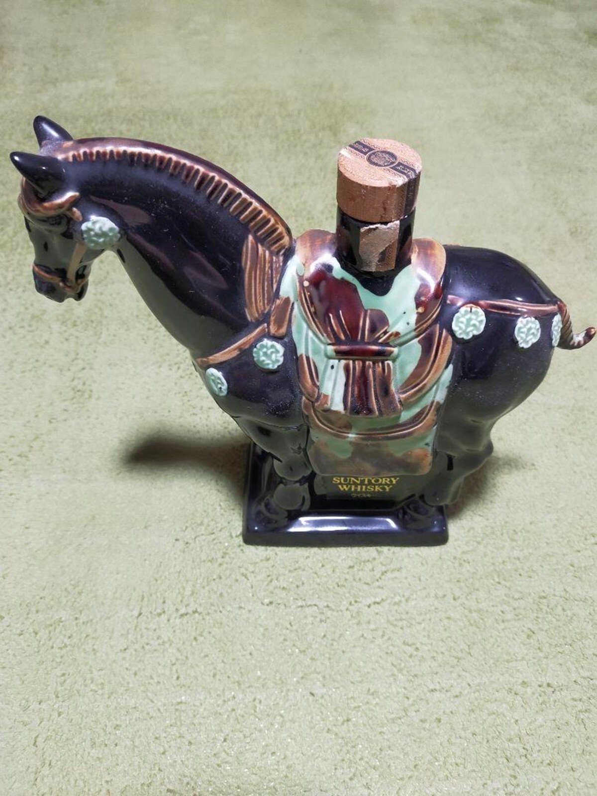 Suntory Whisky Royal Zodiac Bottle Horse Retro Old Empty Suntory Whisky Royal Zodiac Bottle Horse Retro Old Empty